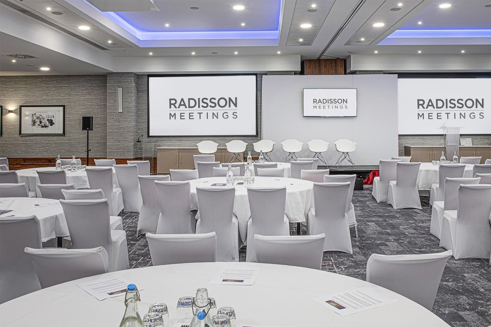 Radisson Blu Hotel Durham 76/86