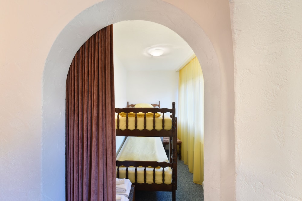 Schlosshotel - Self Check-In Hotel am Schlosspark 24/47