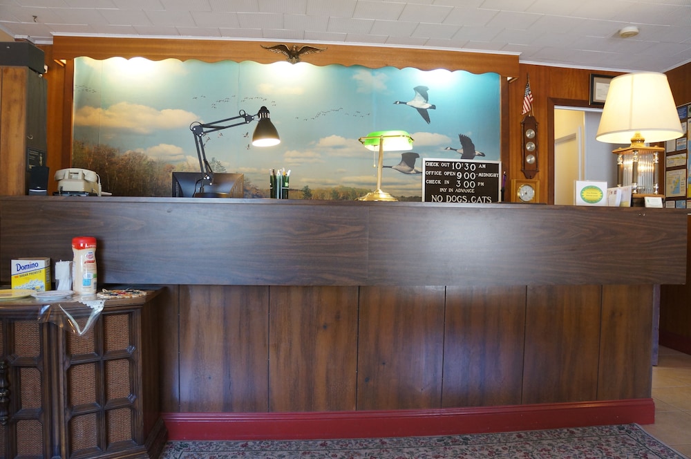 Hyland Motor Inn 4/63