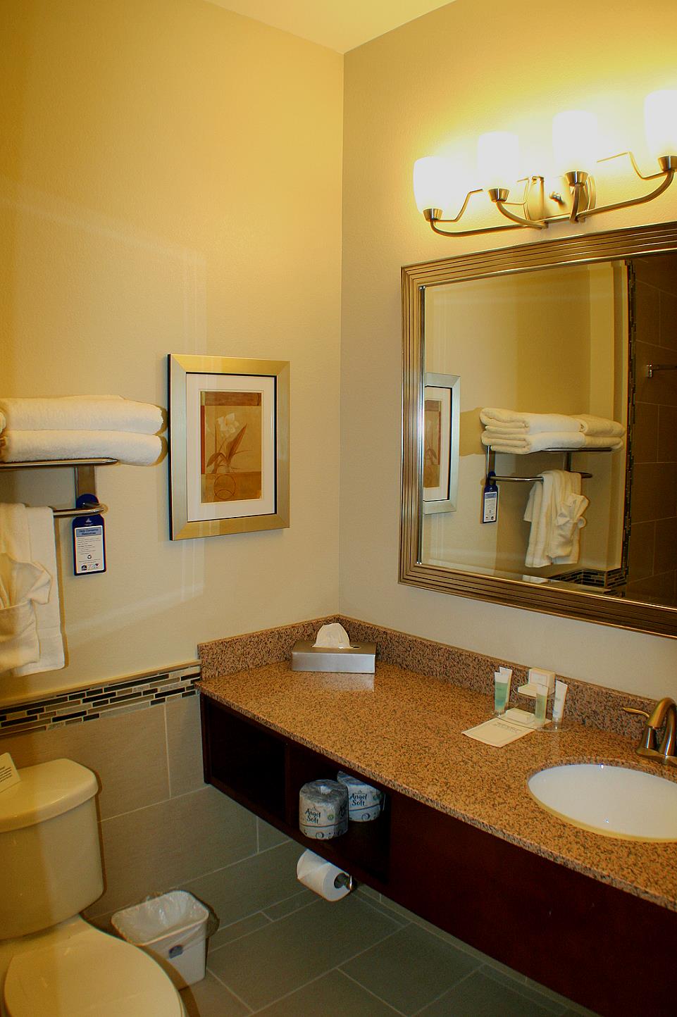 Room, 2 Queen Beds, Best Western Plus Easton Inn & Suites 4/4