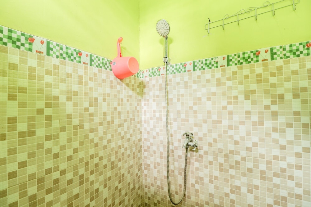 Penginapan Roro Mendut by ZUZU 48/50