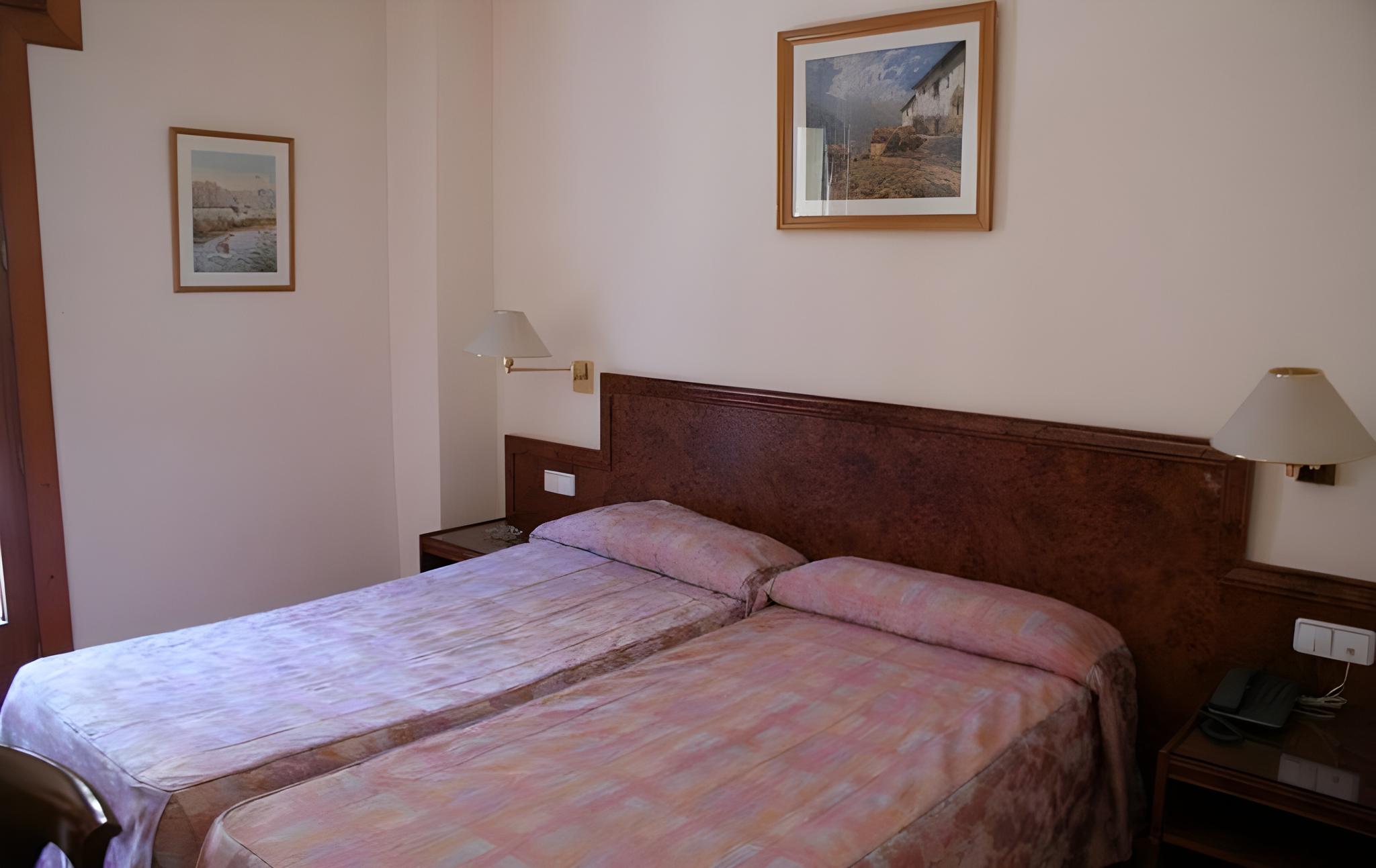 Standard, Double Bed