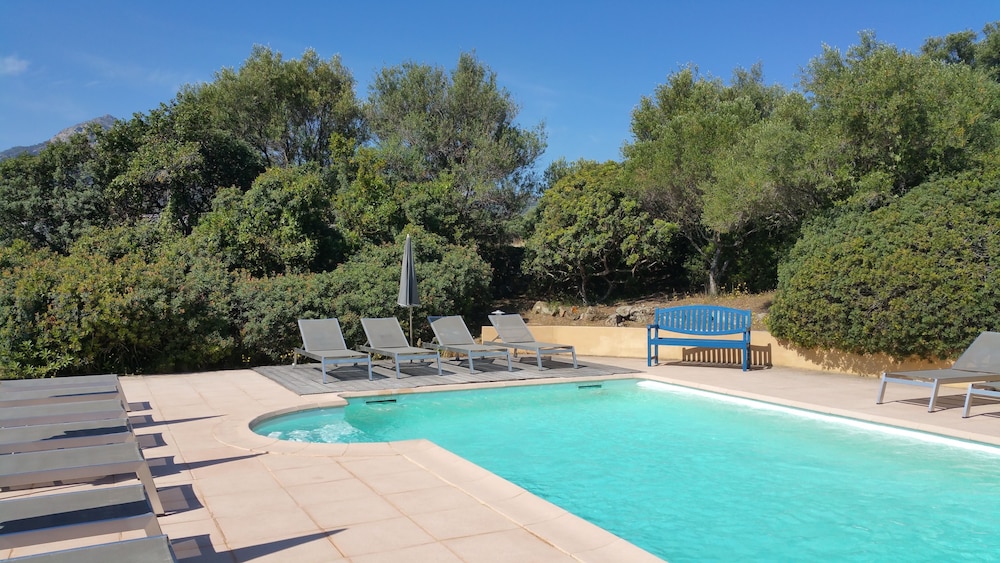 Hotel Cala di l Oru 32/36