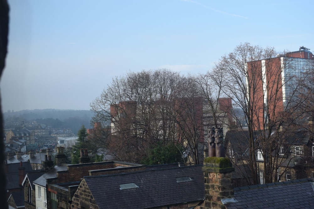 Harrogate Elite Living 42/49