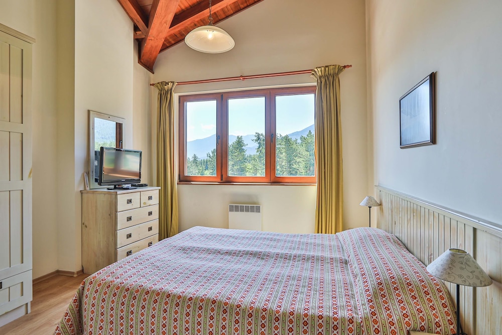 Pirin Golf Country Club Apartments 15/50
