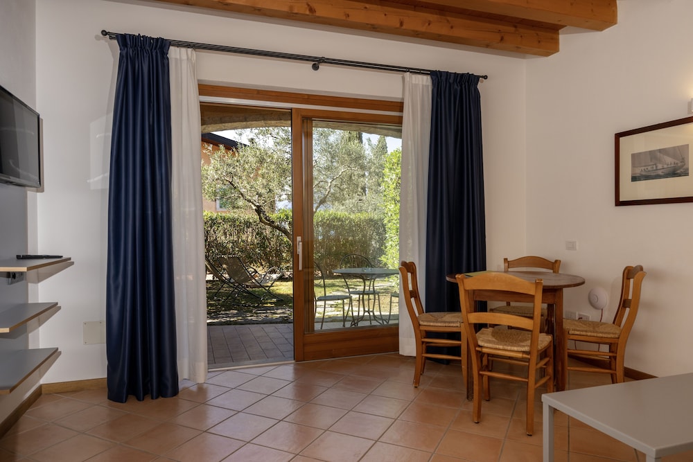 Residence Ca del Lago 28/50