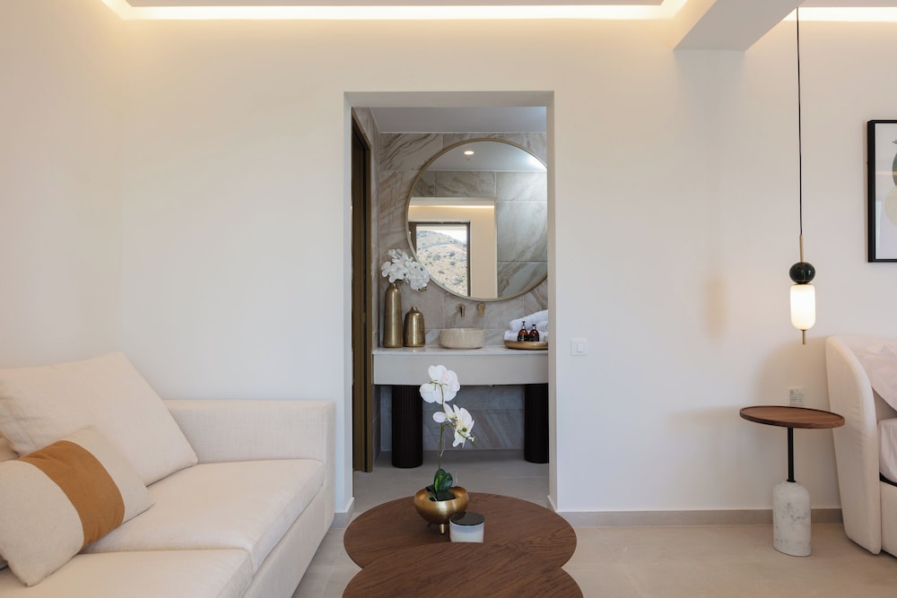 Naiades Beach Hotel – Adults Only 114/132