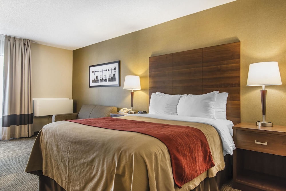 Comfort Inn Huntsville Ontario 15/40