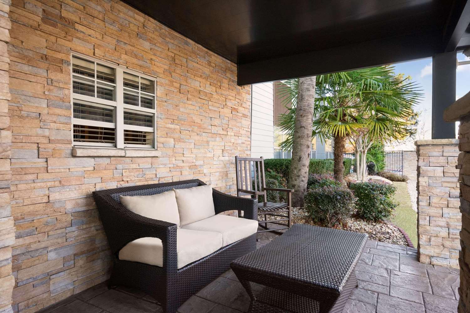 Baymont Inn & Suites by Wyndham Morrow/Atlanta I-75 South 2/6