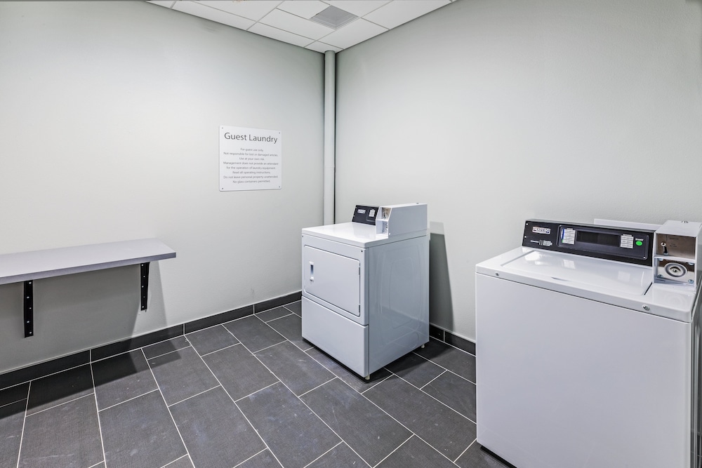 Holiday Inn Express & Suites - Houston SW - Rosenberg, an IHG Hotel 10/46