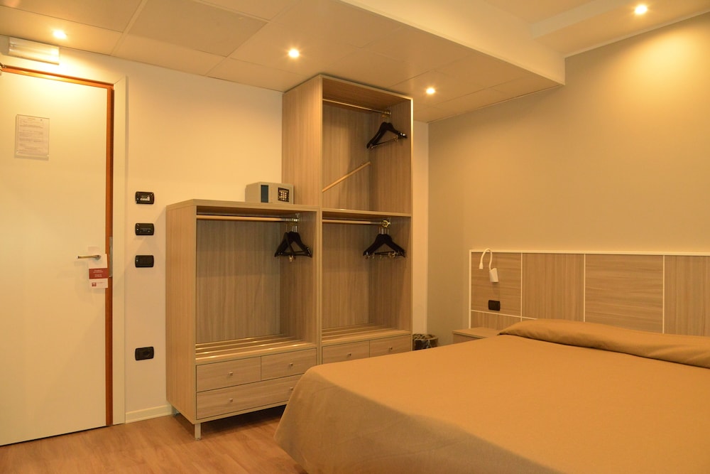 HOTEL TIEMPO 15/33