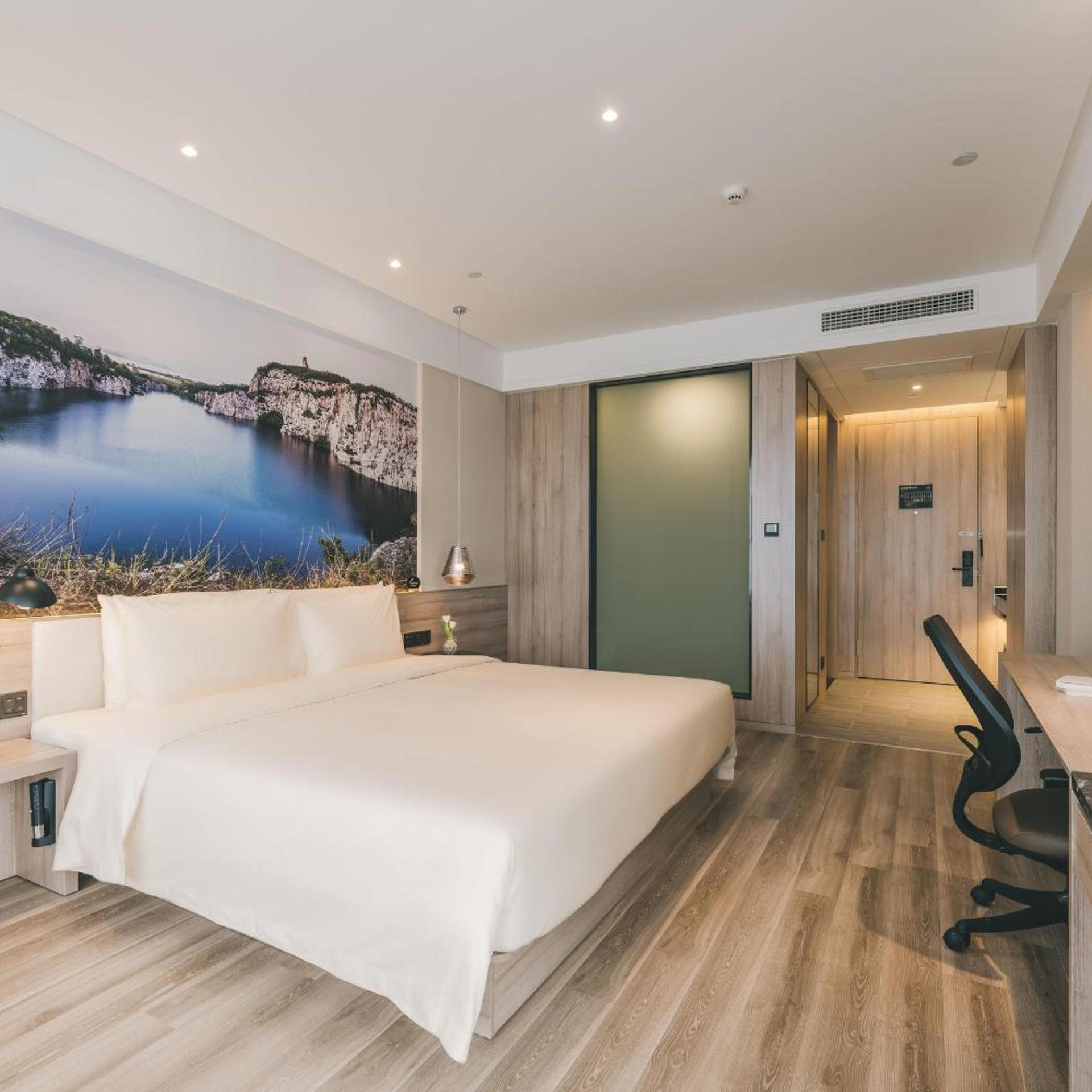 Atour Hotel (Kunshan Yongda Plaza) 6/23
