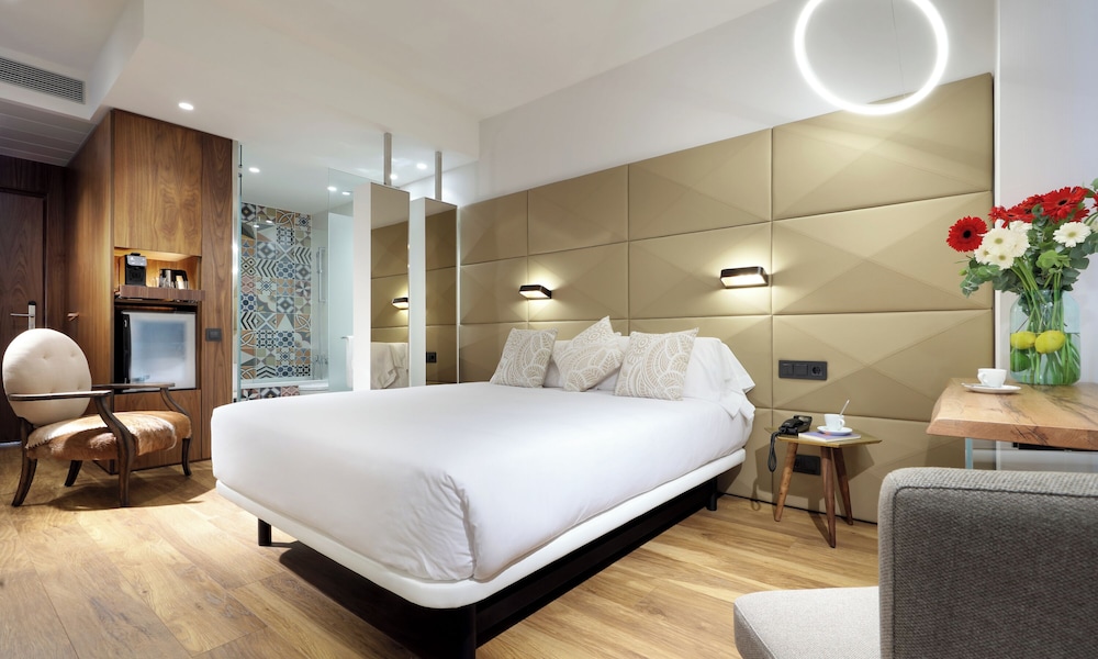 غرفة قياسية بسرير مزدوج، Hotel SB Glow 5/8