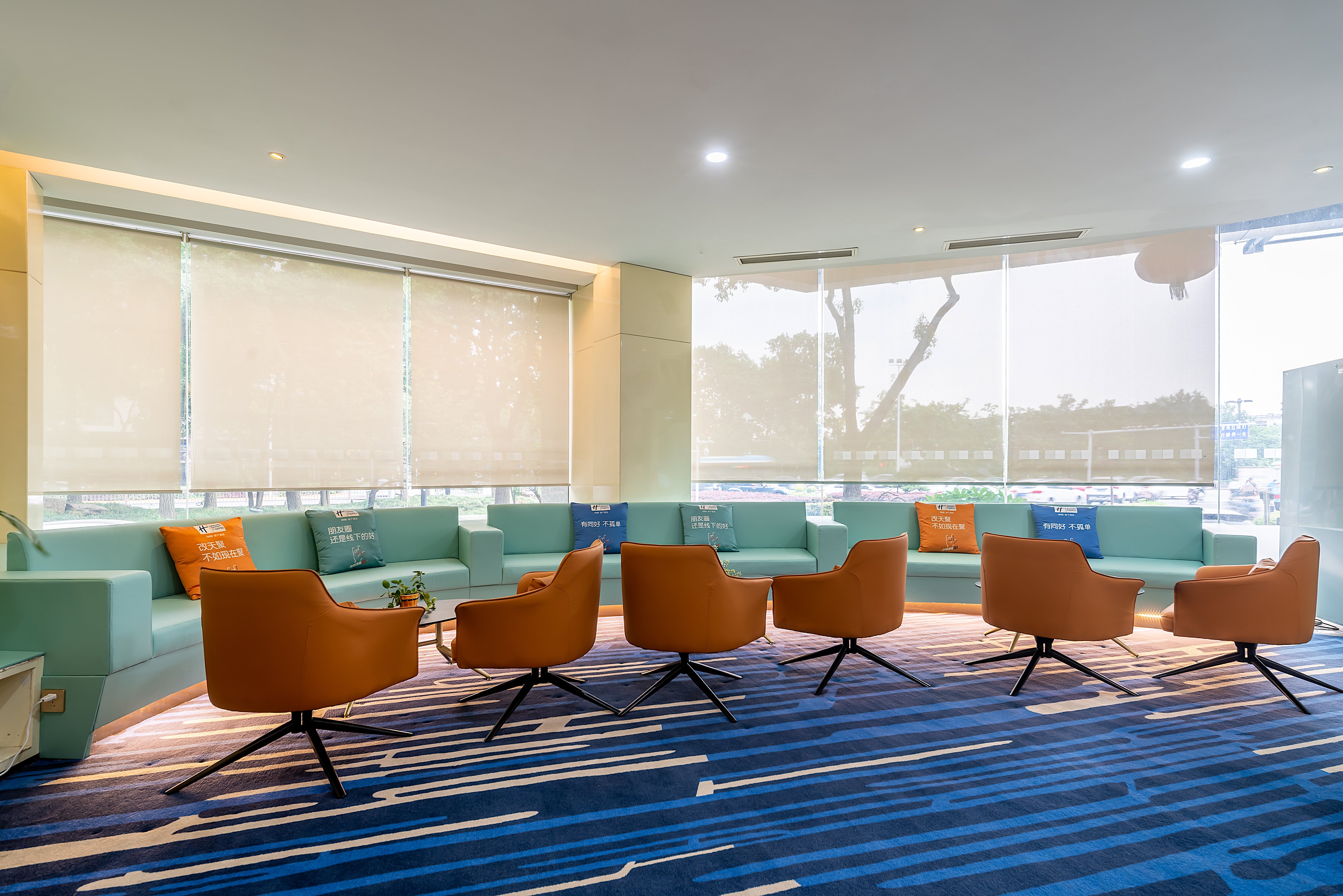 Holiday Inn Express Yangzhou City Center 60/71