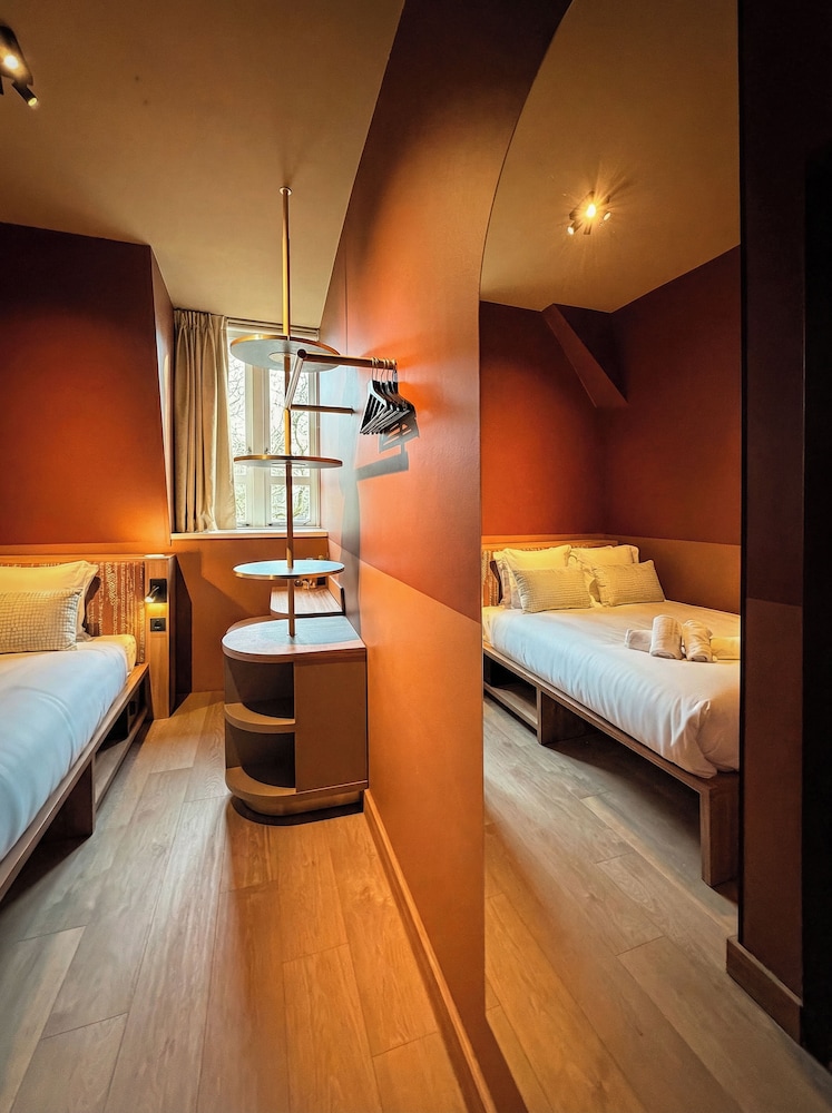 CLASSIC, DOUBLE BED, SMALL