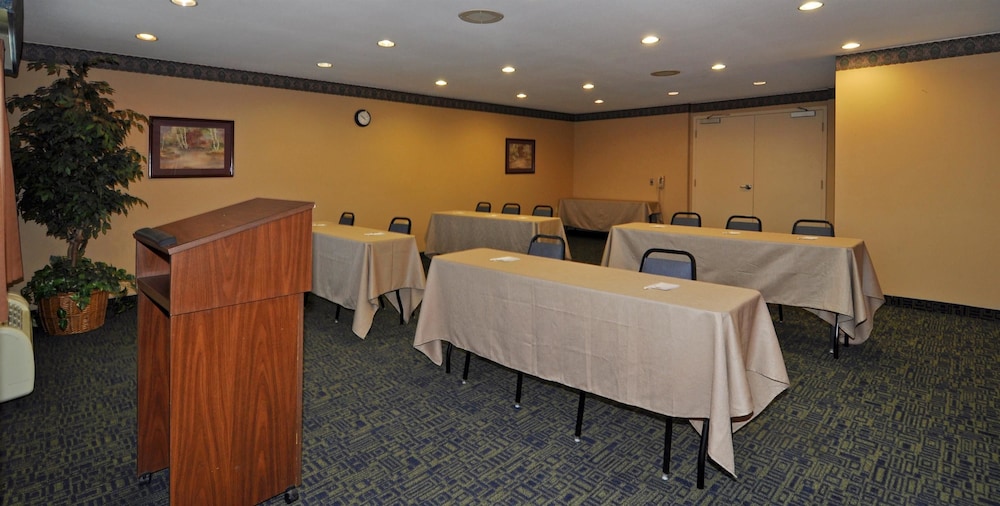 Best Western Plus Vineyard Inn 39/45