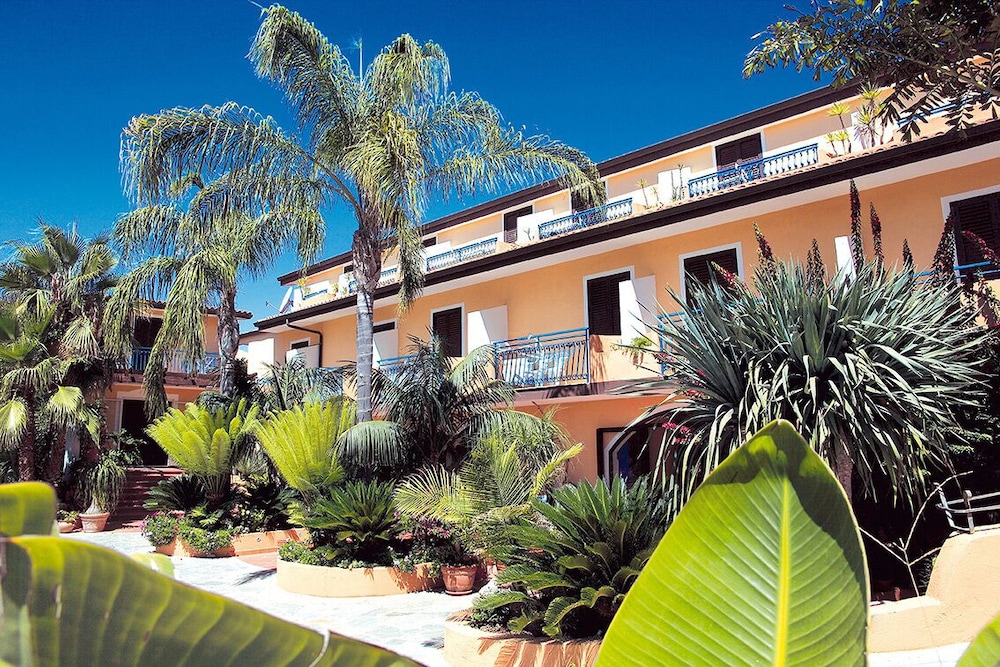 Residence Esmeraldo 38/43