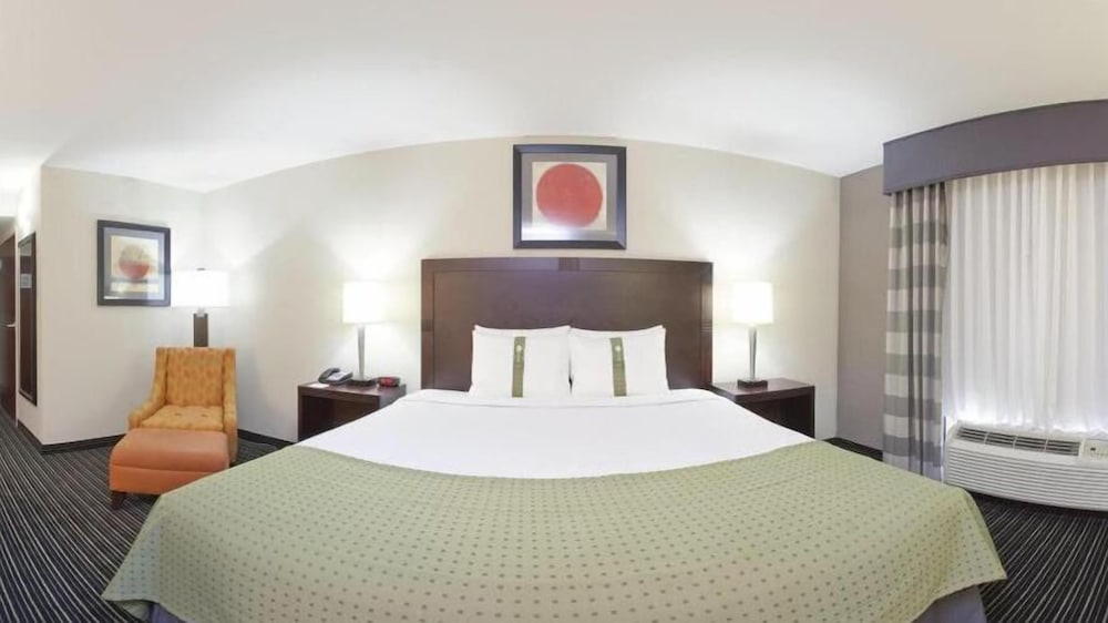 Holiday Inn Columbus - Hilliard 15/50