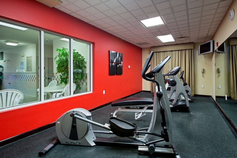 Country Inn Suites By Radisson Newport News South Va 13/25