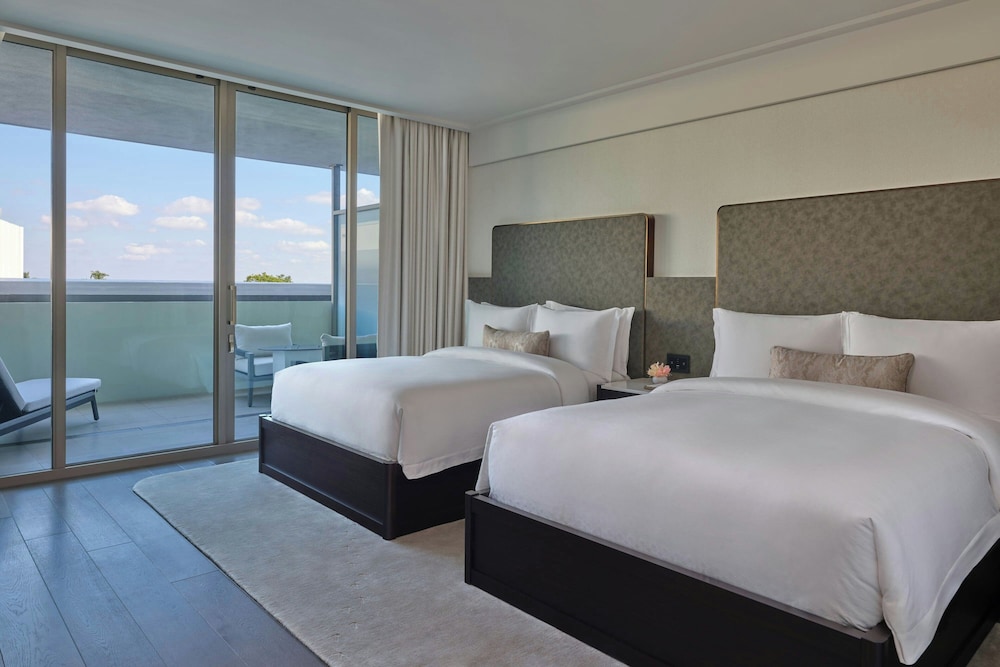 Superior, 2 Queen Beds, Balcony