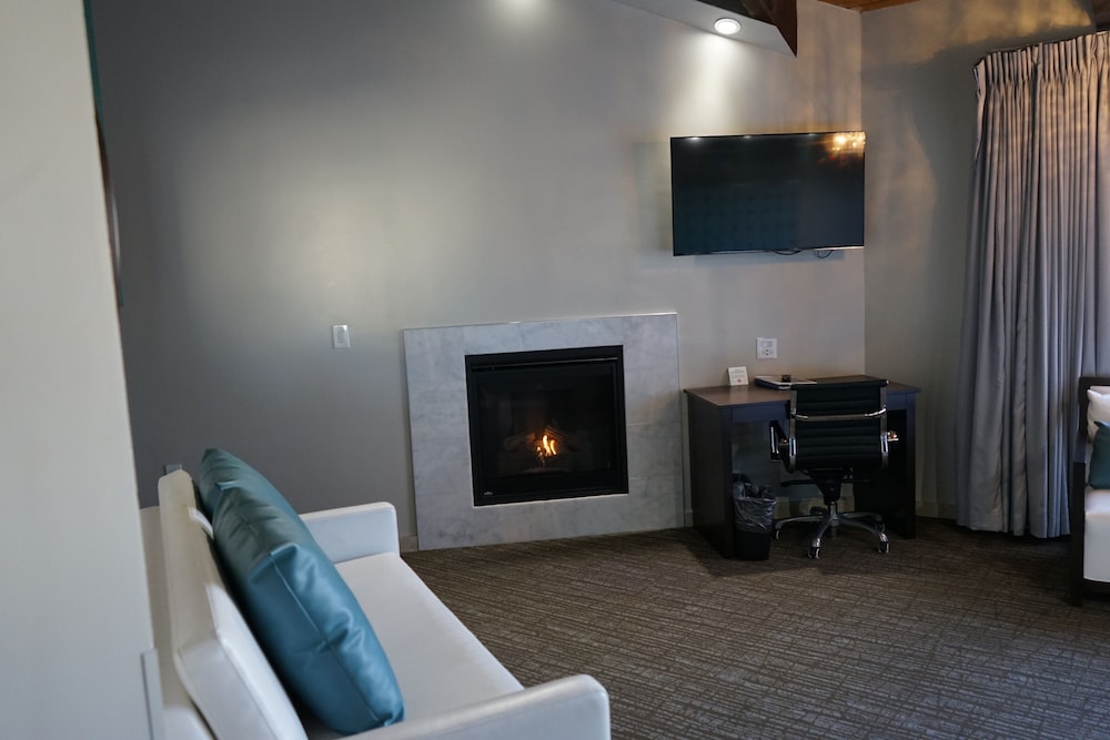 MUNRAS INN 43/58