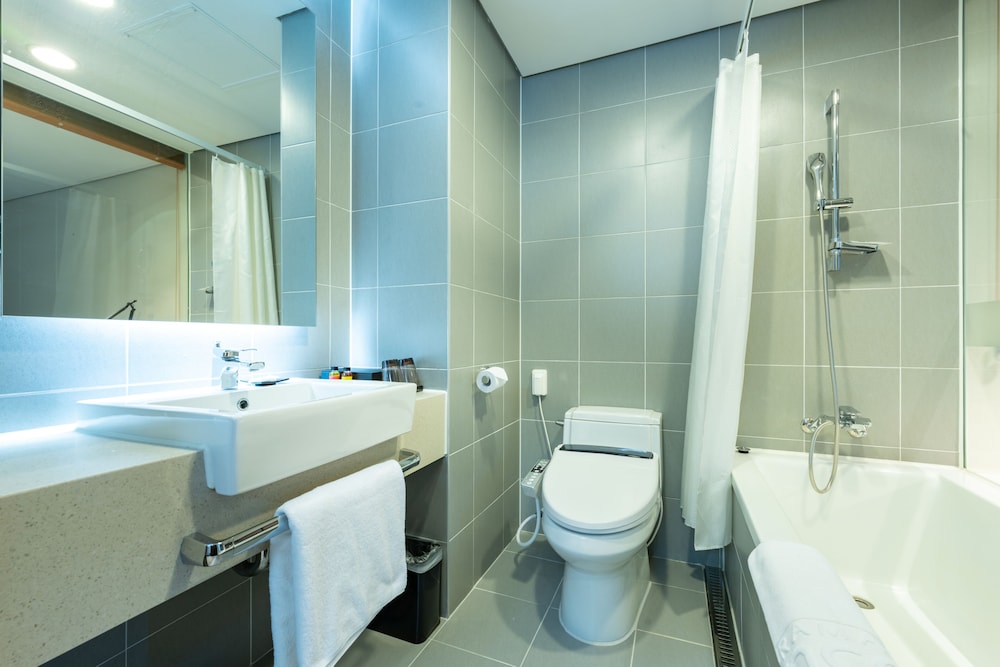 Ramada Encore by Wyndham CheonAn 45/50