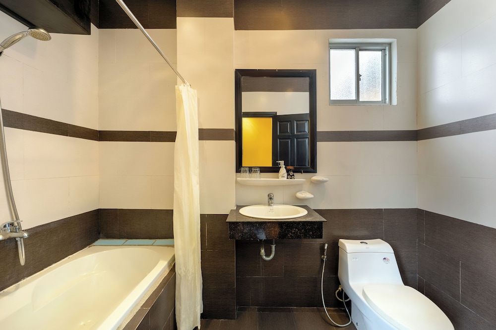Golden Bell Homestay 57/57