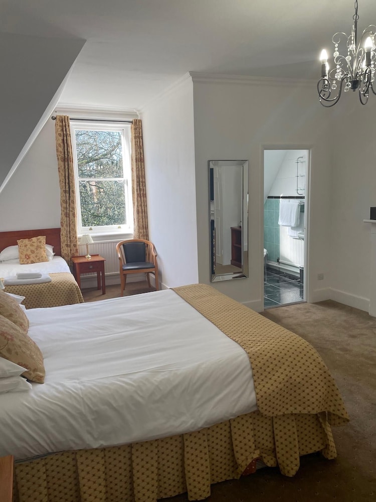 The Ebury Hotel 7/46