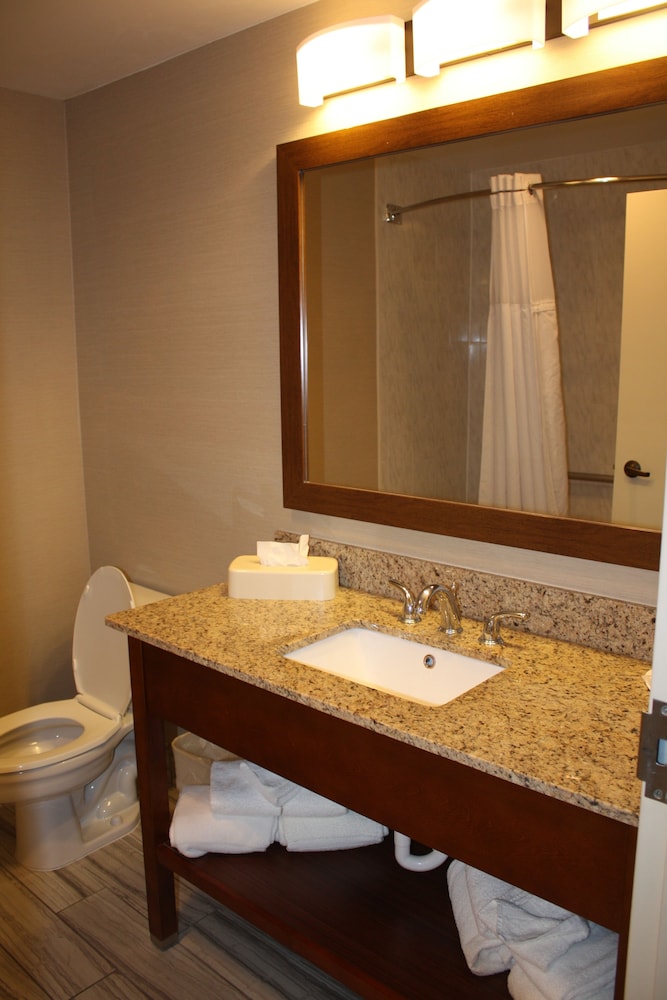 جناح استوديو بسريرين كوين، Ramada By Wyndham Denver International Airport 6/6