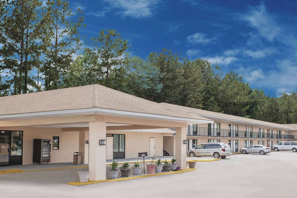 Days Inn by Wyndham Newton MS/I-20 1/23