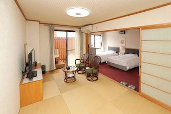 Japanese Western, 2 Semi Double Beds, 3 Futon Beds, Outdoor Bath, Balcony, Bathtub