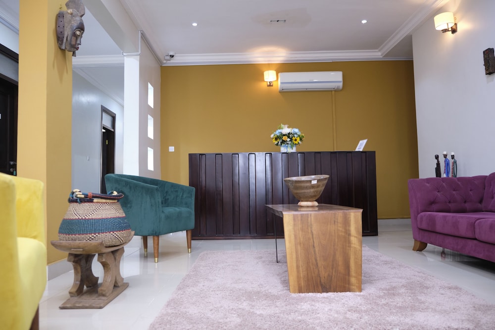 The Highbridge Guest Lodge 4/39