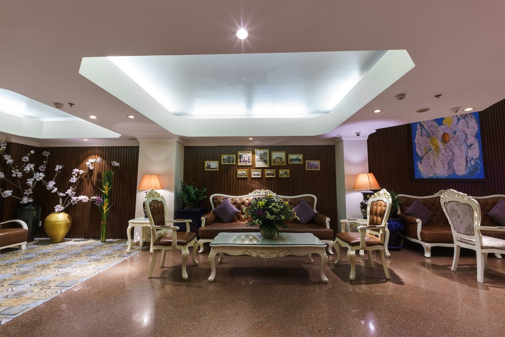Roseland Corp Hotel 30/42