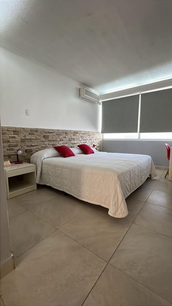 Costa Rica Tennis Club And Hotel 13/80