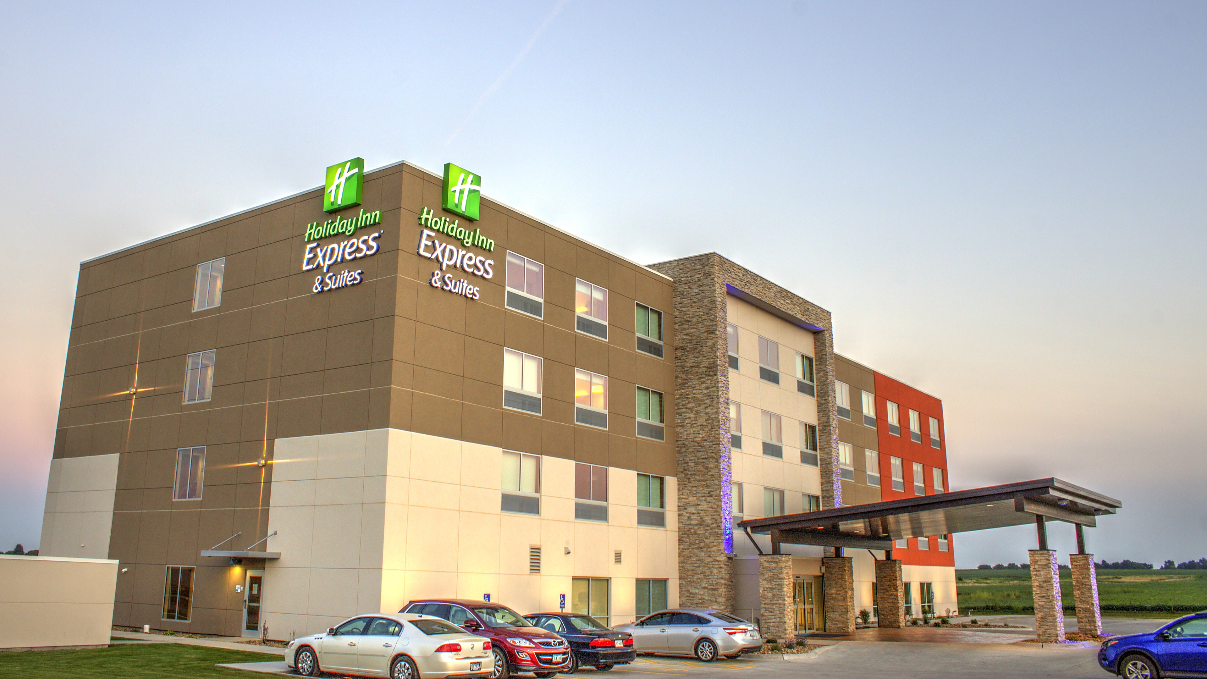 Holiday Inn Express And Suites Spencer 7/53