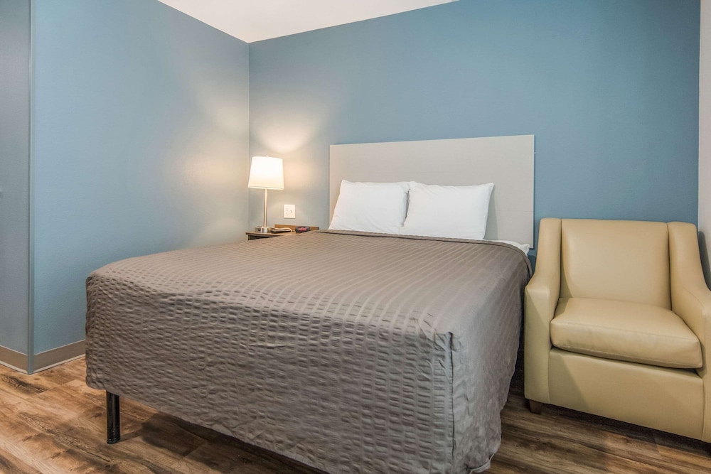 WoodSpring Suites North Ft Worth Alliance TX Speedway 17/38