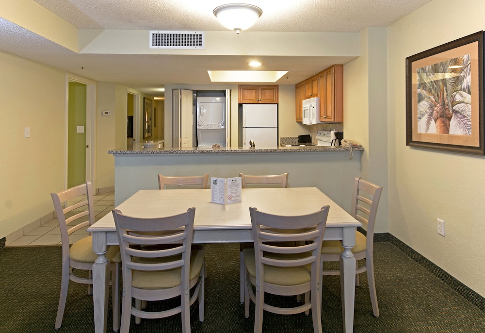 Compass Cove Resort 41/66