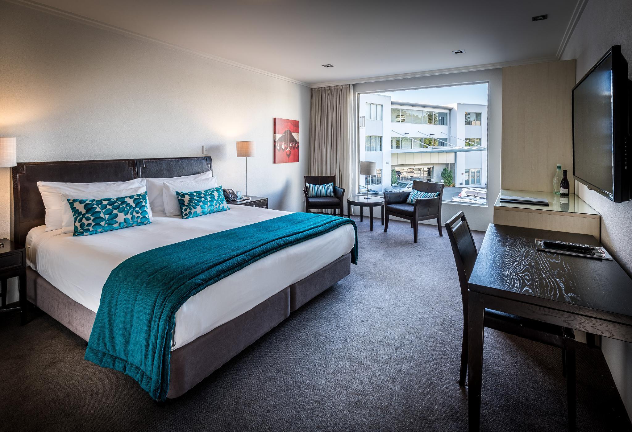 Urban, Guest Room, King Bed