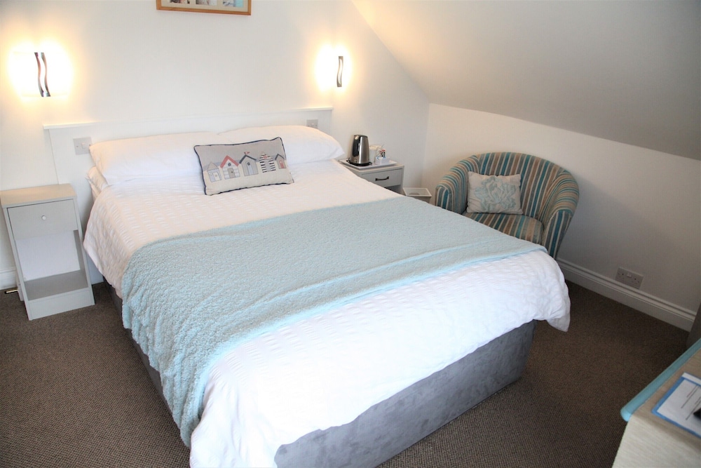 Summer Breeze Guest House - B&B 11/42