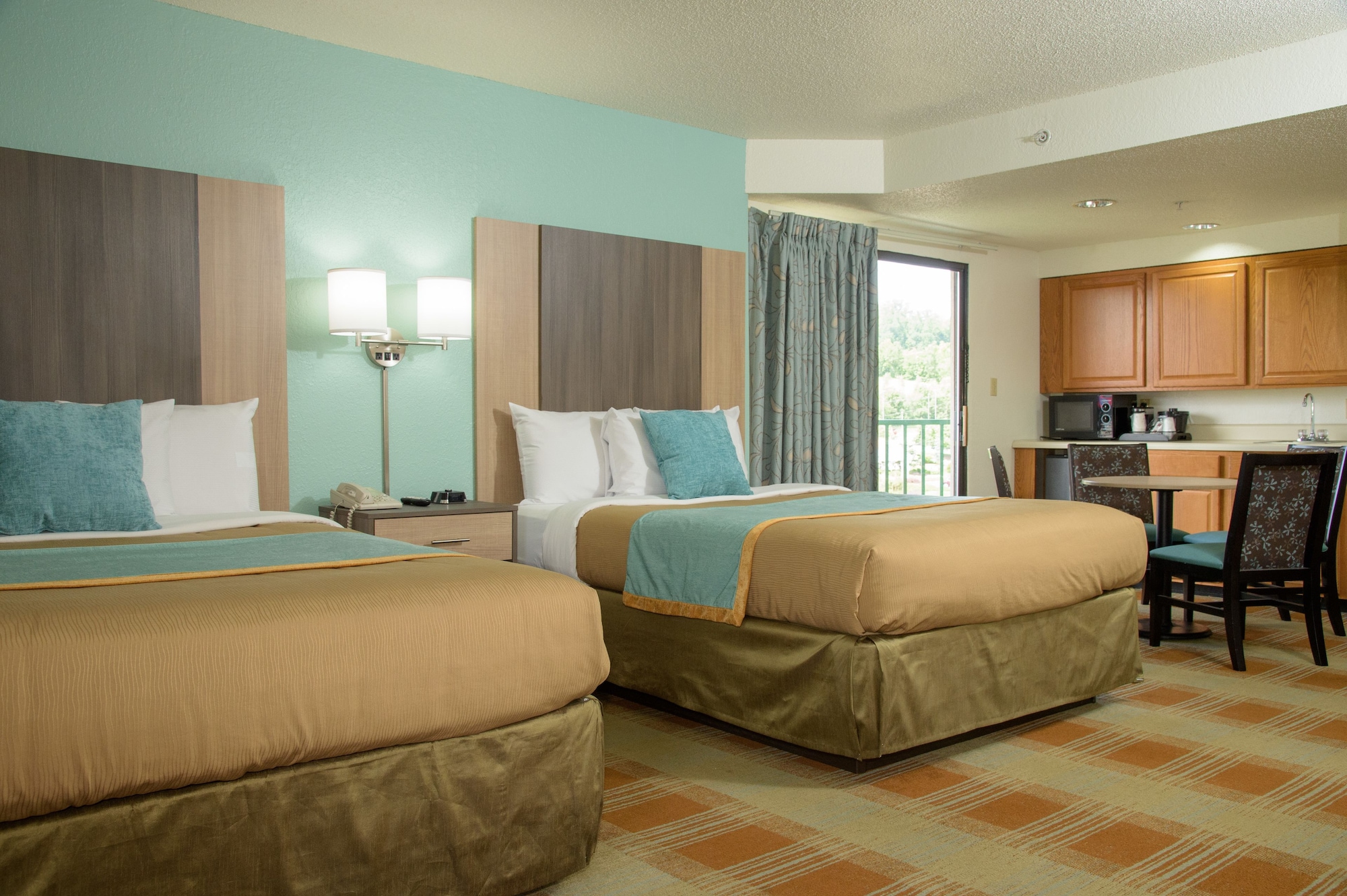 1 BEDROOM, FAMILY SUITE