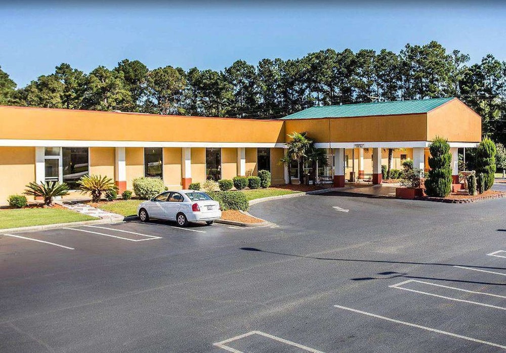 Baymont By Wyndham Walterboro 3/18