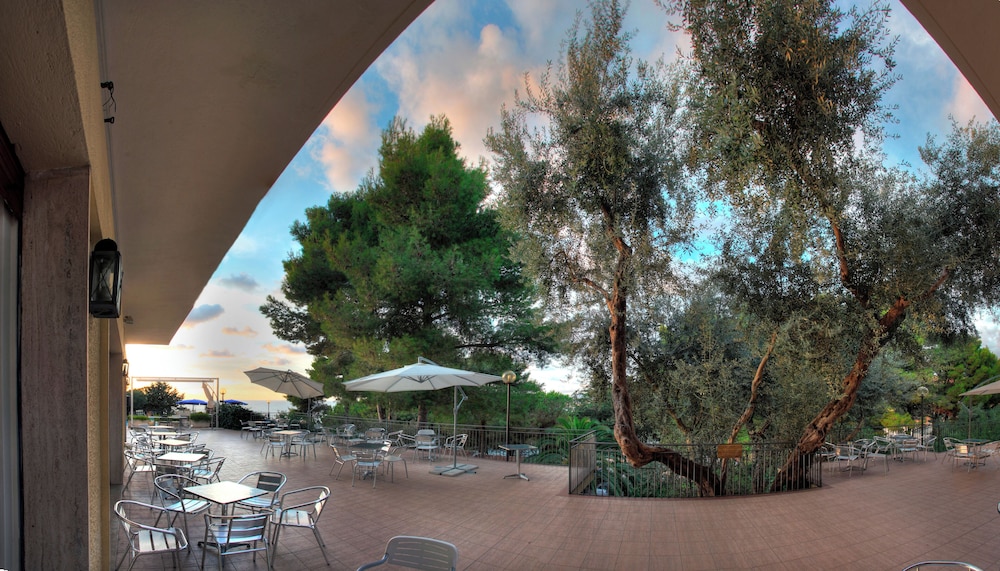 HOTELCLUB GUARDACOSTA 43/50