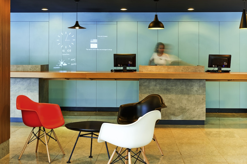 Ibis Bordeaux Lac 8/70
