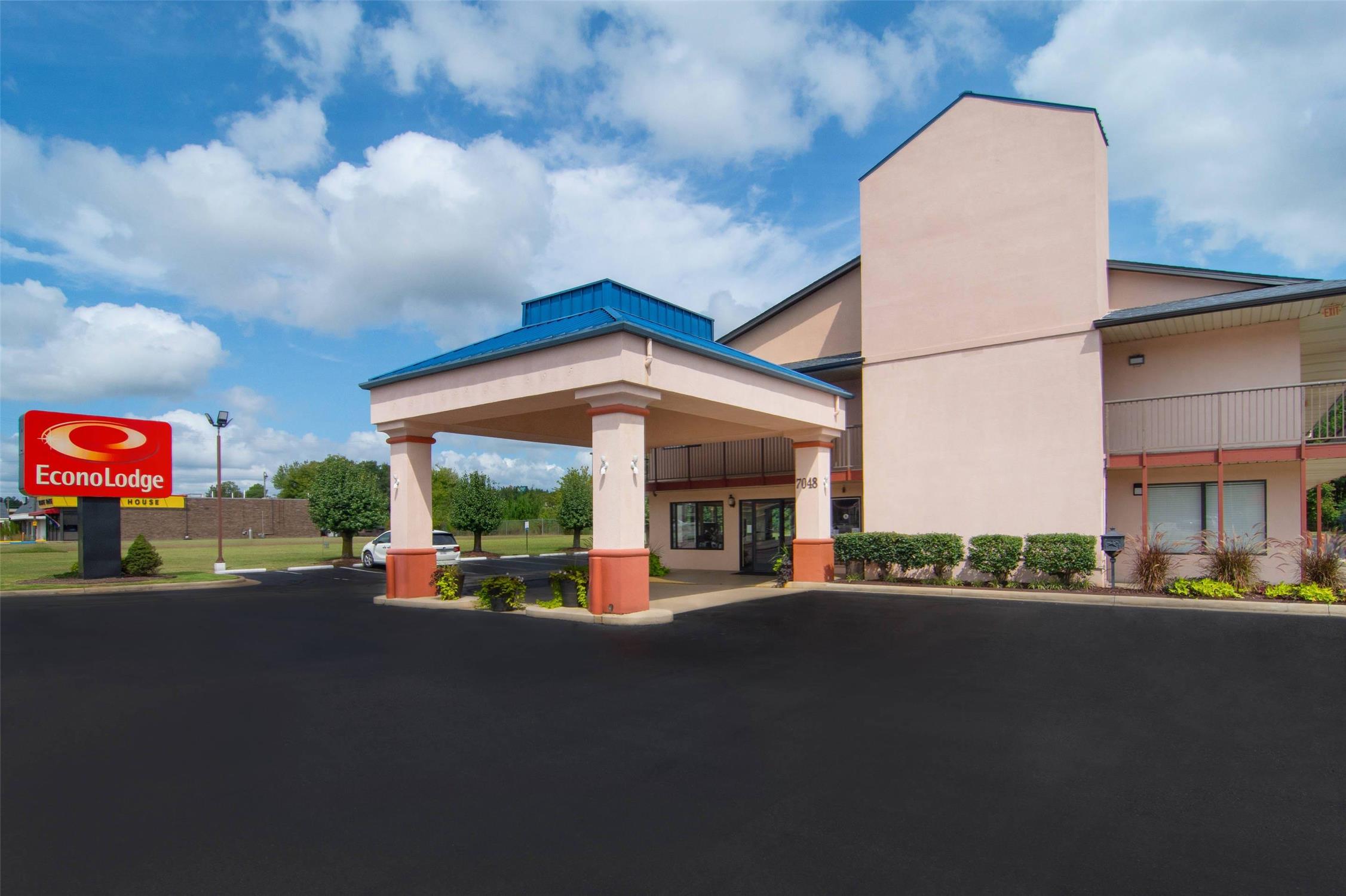 Econo Lodge Battleboro Rocky Mount I-95 2/54
