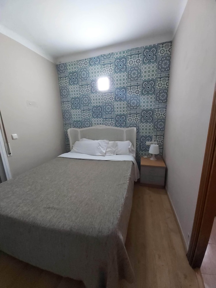 Hotel 139 24/63