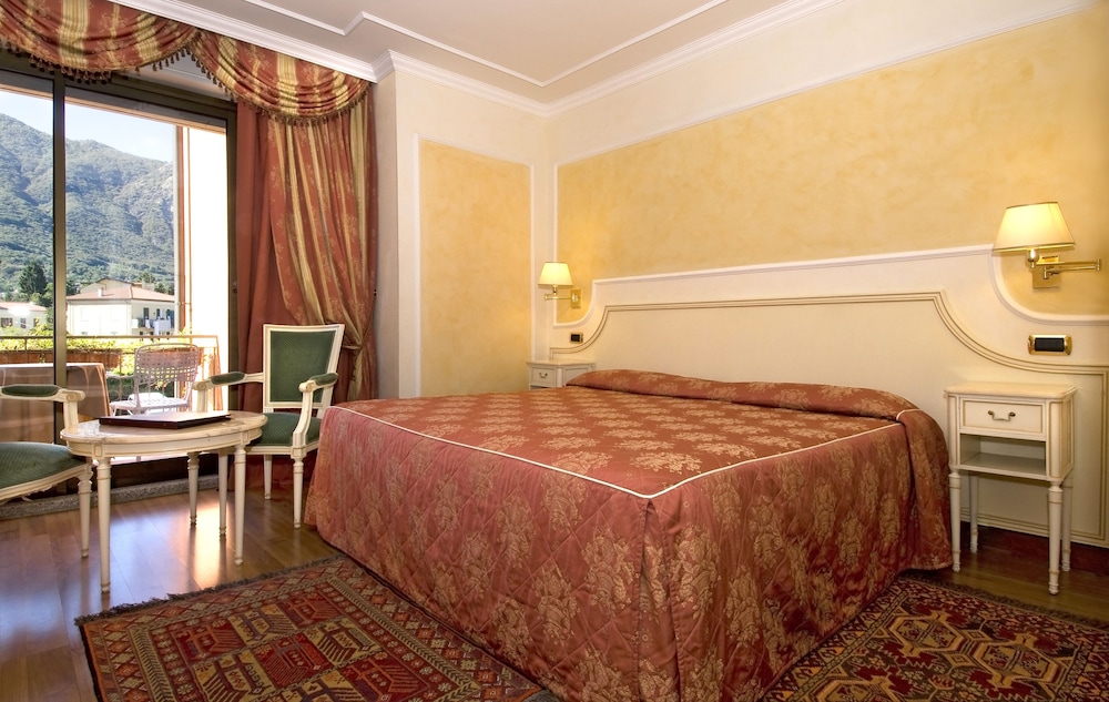 Grand Hotel Dino 6/35
