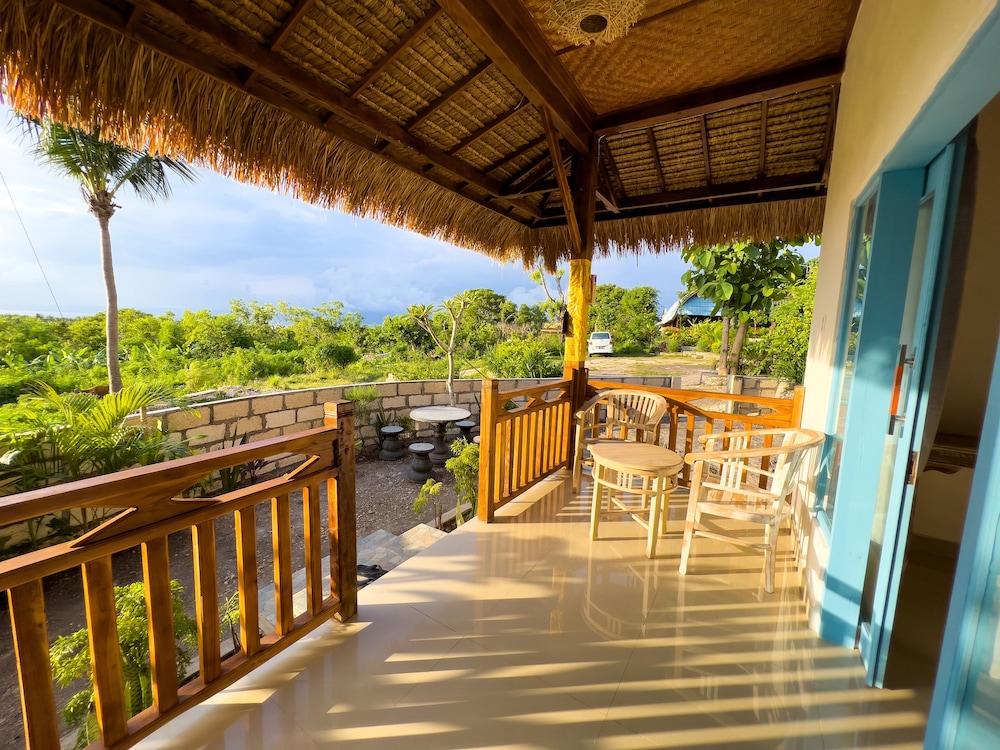 Sunset Hill Penida Resort 58/64