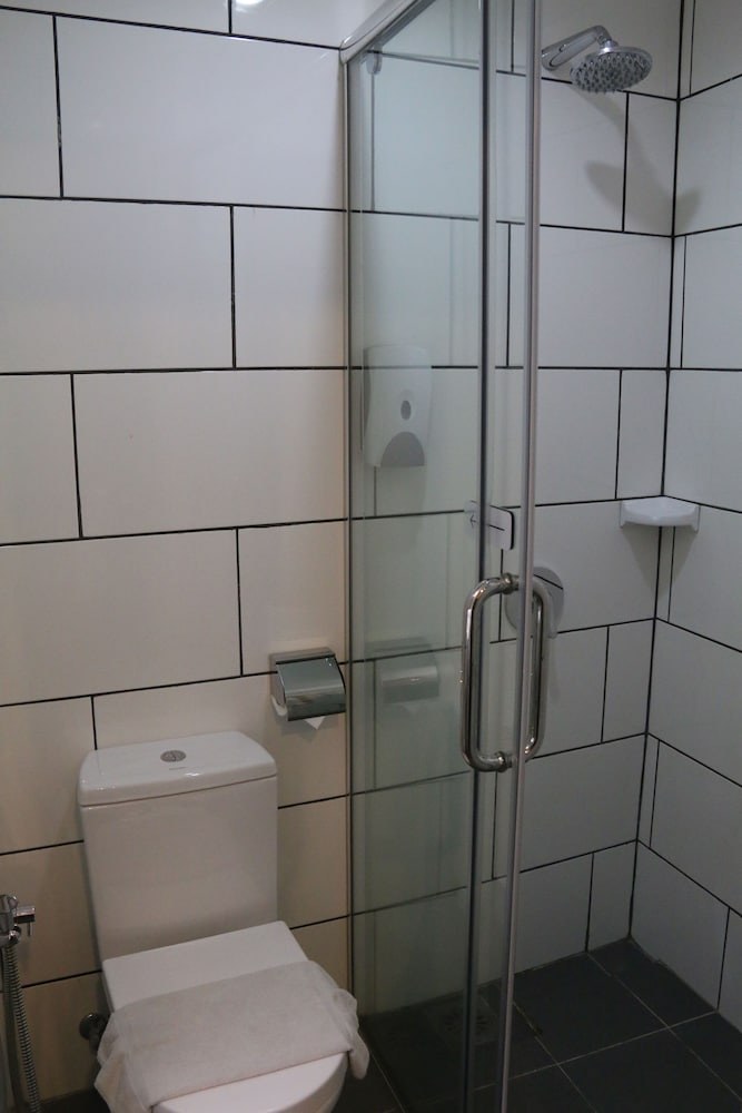 Lazdana Hotel Kuala Lumpur 48/48