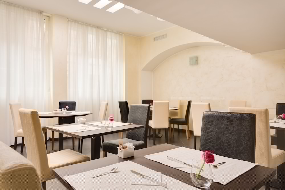Kleos Hotel Milano 43/48