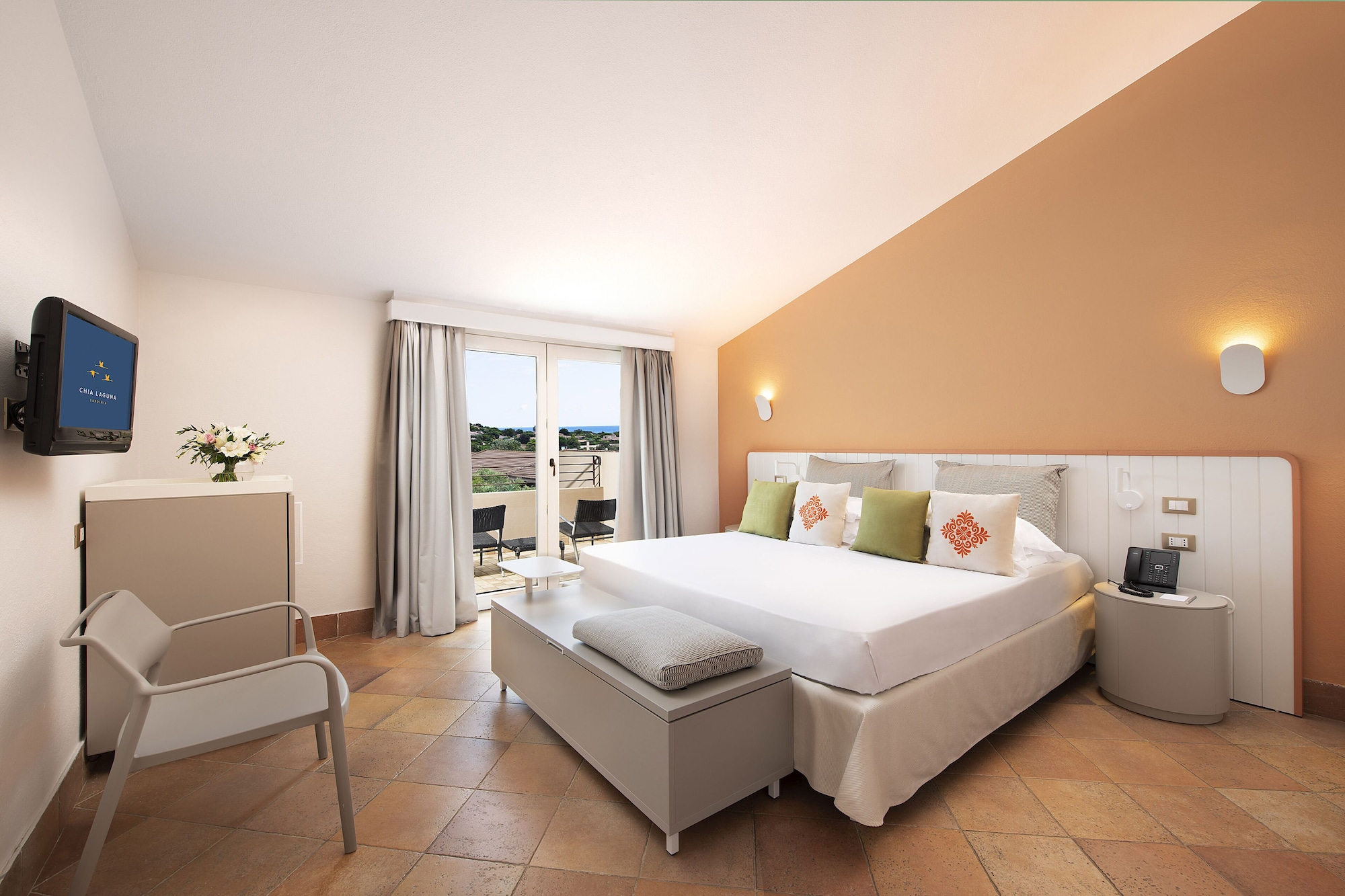 غرفة كلاسيكية عائلية بسرير مزدوج، Chia Laguna - Hotel Village 2/10